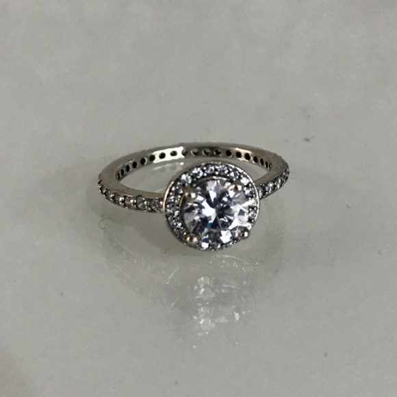Pandora Ring Size 6.5 - Picture 2 of 4